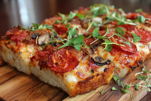 Foccacia with cheese and sundried tomato topping